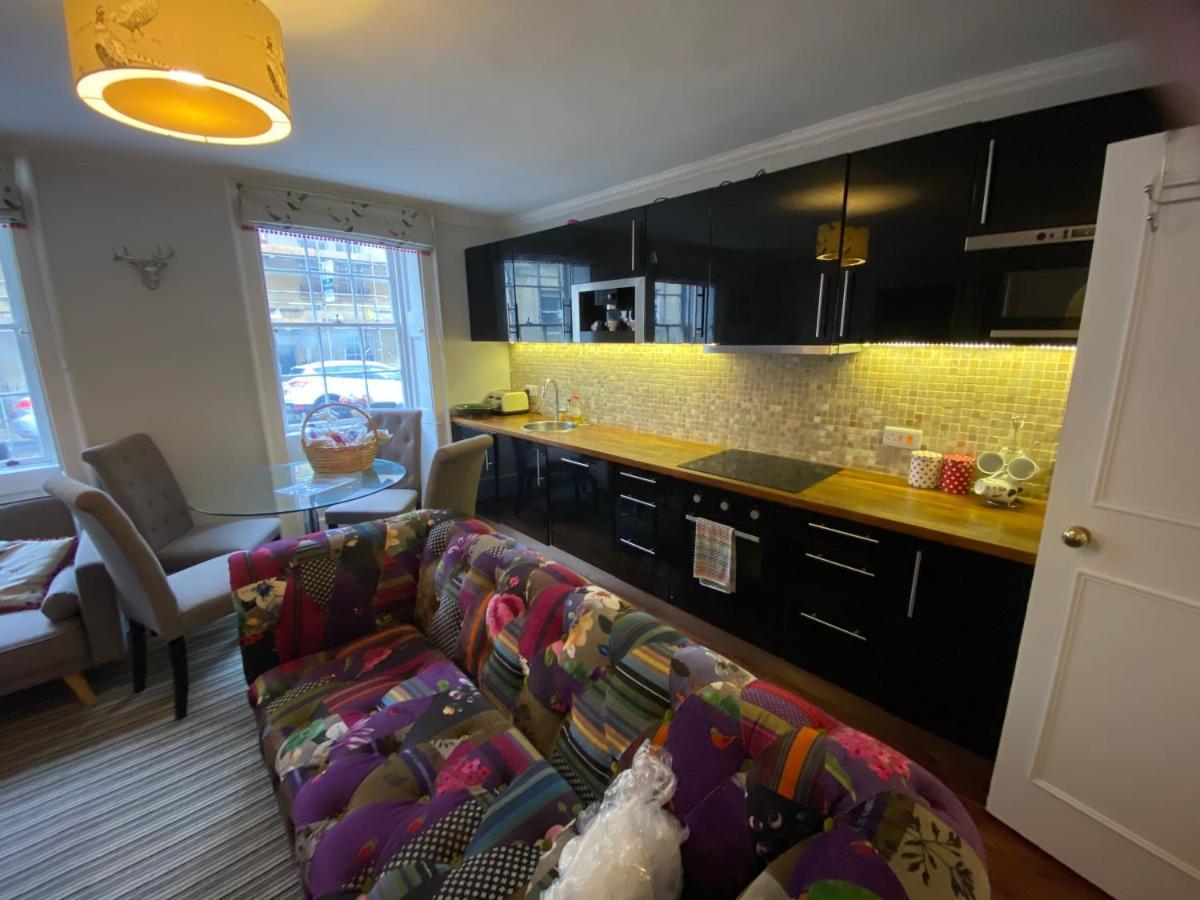 City Centre - Rivers Street, Quiet 2 Bed Ground Floor Georgian Garden Apartment บาธ ภายนอก รูปภาพ