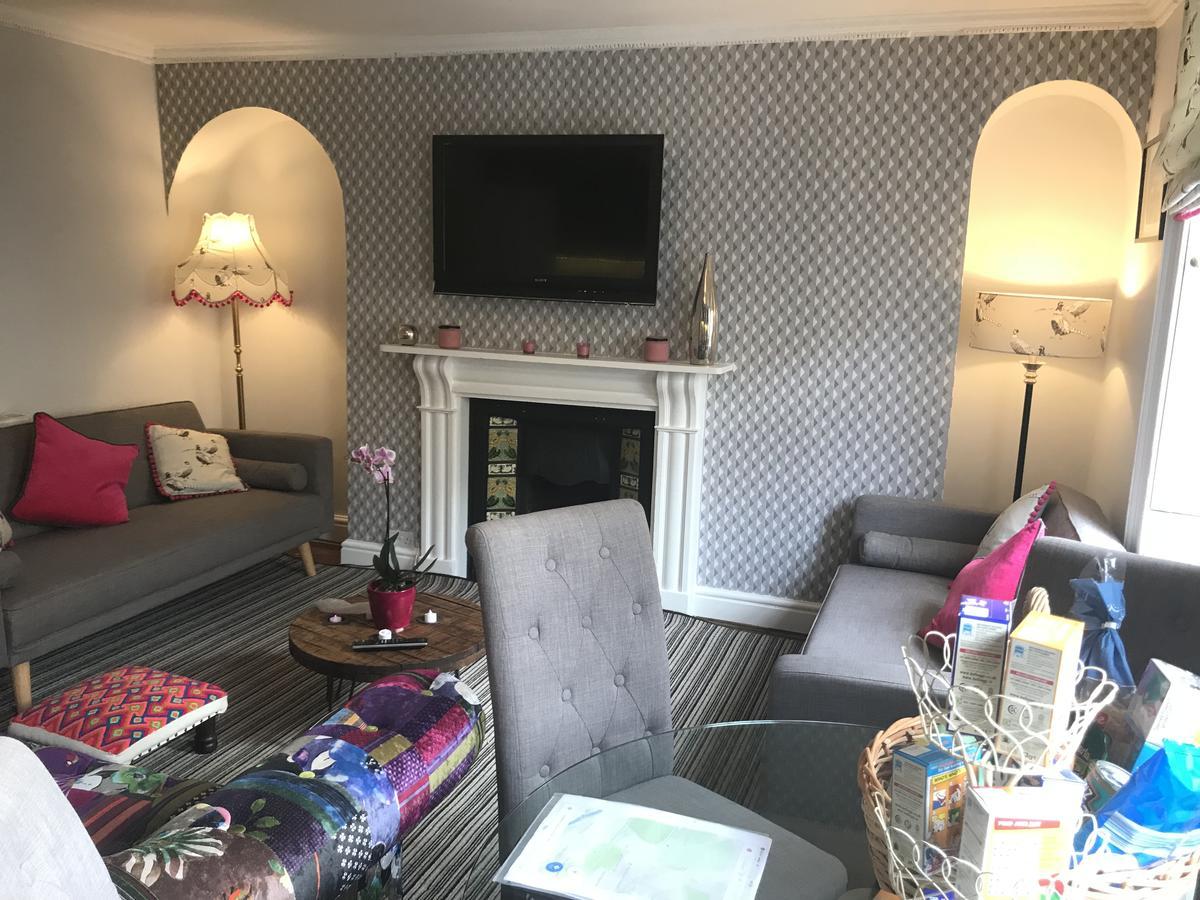 City Centre - Rivers Street, Quiet 2 Bed Ground Floor Georgian Garden Apartment บาธ ภายนอก รูปภาพ